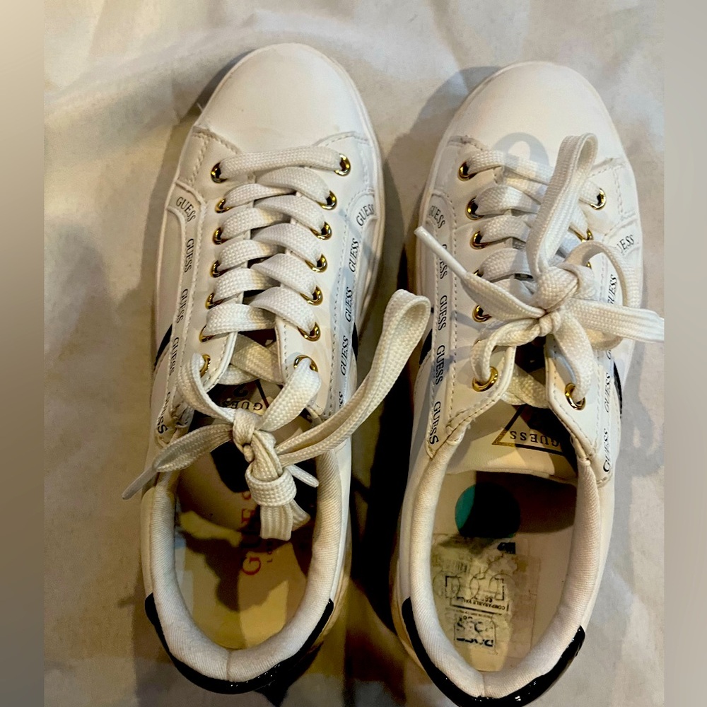 Guess trainers women’s 6